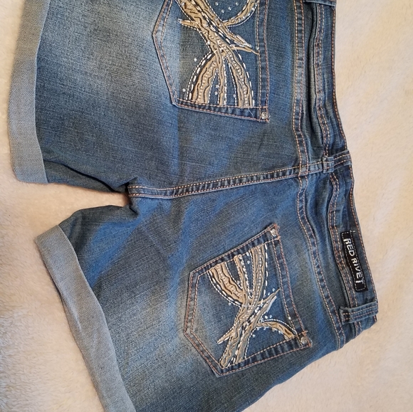 Red Rivet Shorts - Picture 3 of 4